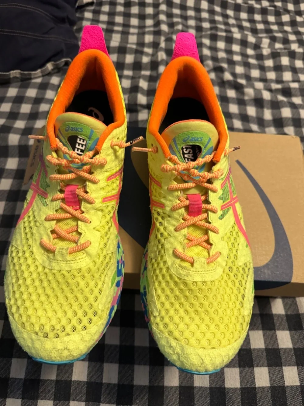 ASICS - Picture 2 of 3